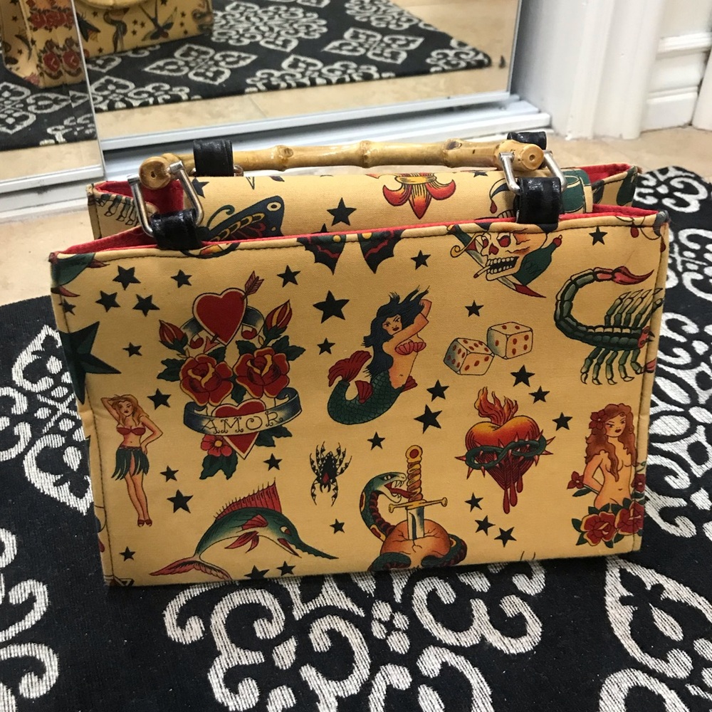 Retro tattoo print purse